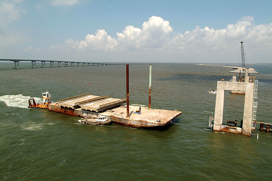 crash test of a barge into a decomisioned bridge pier